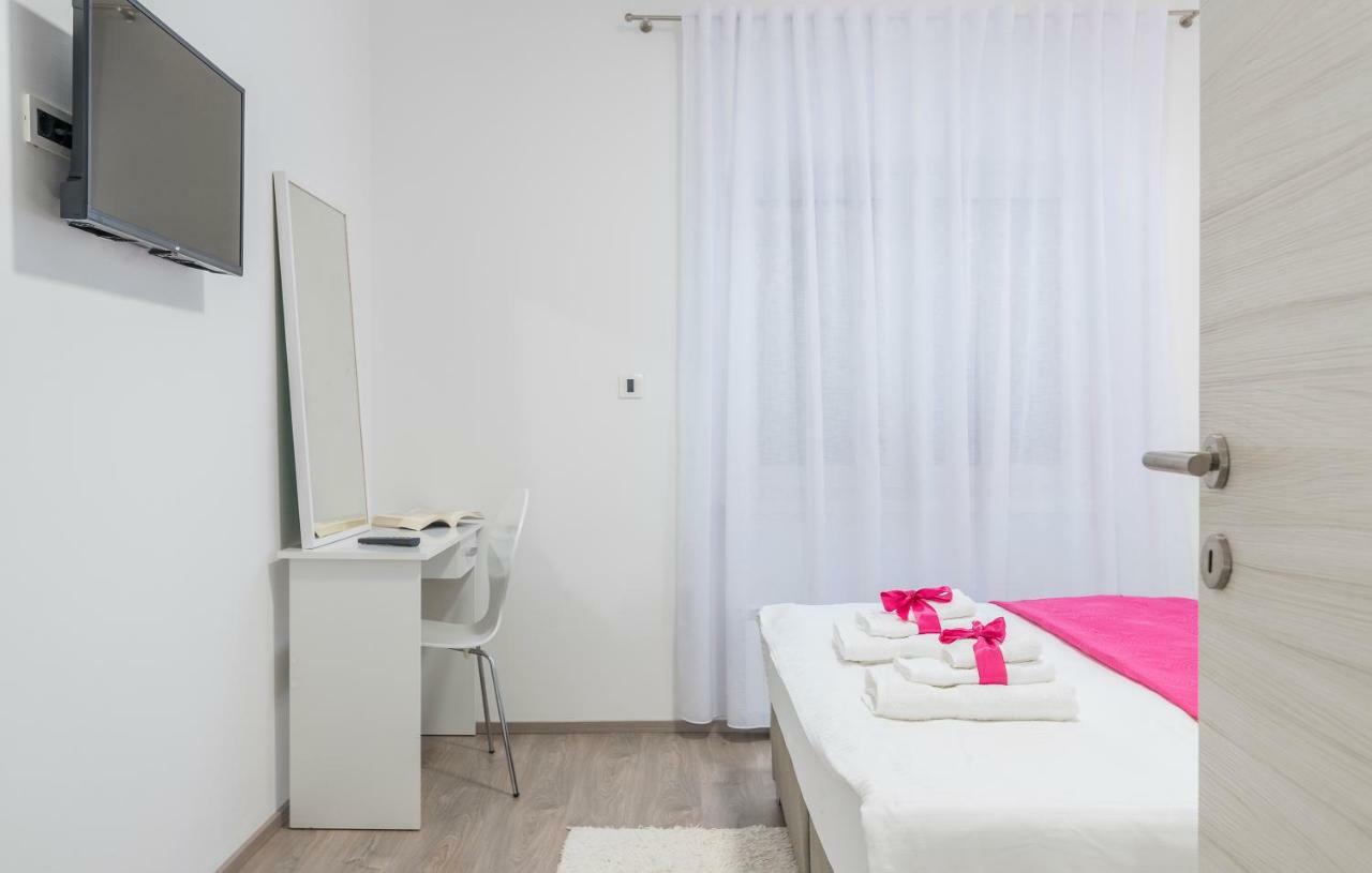 Apartments Vita Пореч Екстер'єр фото